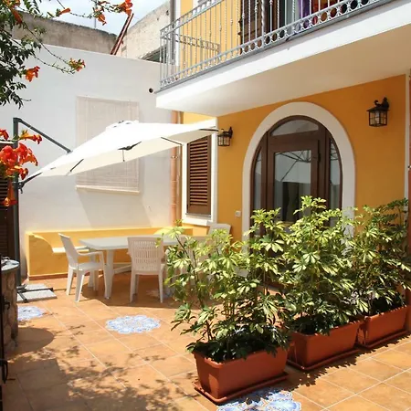 Apartment Corinto - Il Palmento Canneto (Lipari)